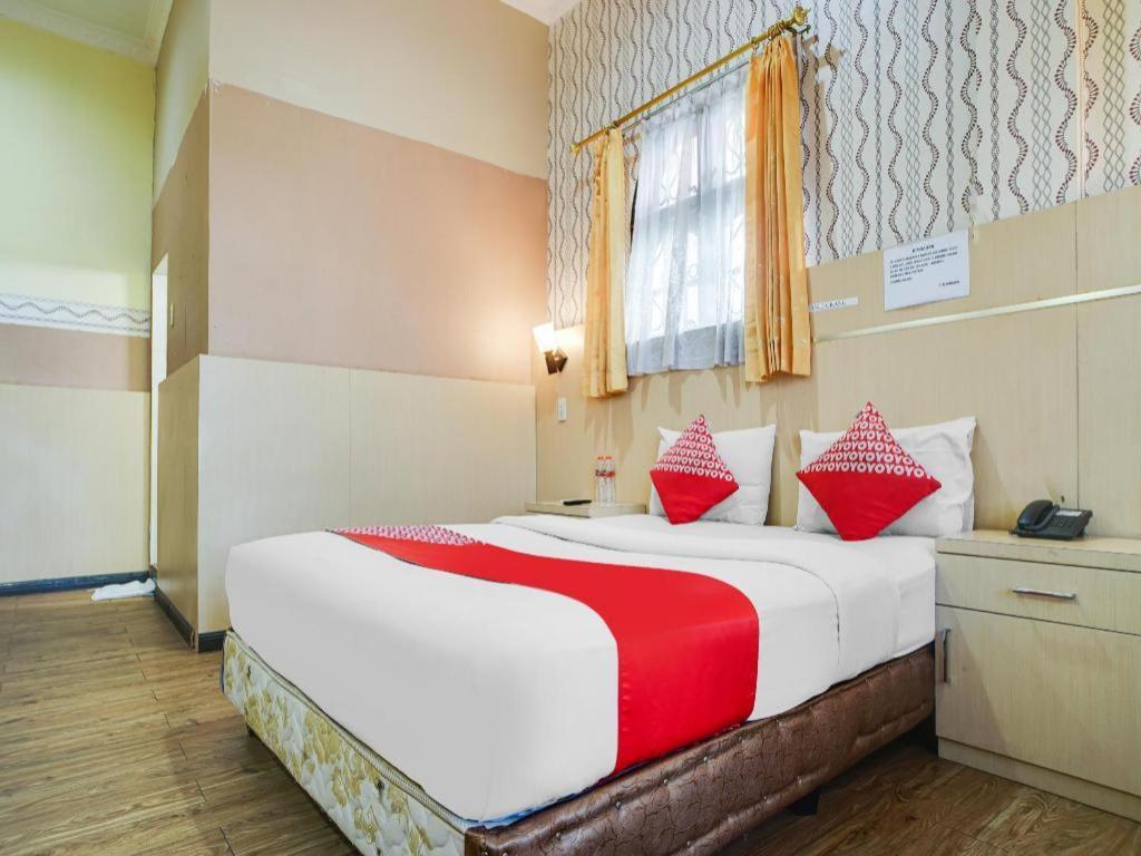 Oyo 1140 Hotel Tresya Tanjung Balai Tanjungbalai Buitenkant foto